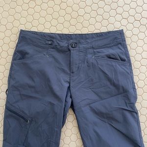 Womens Patagonia Hiking or Climbing Pants 6